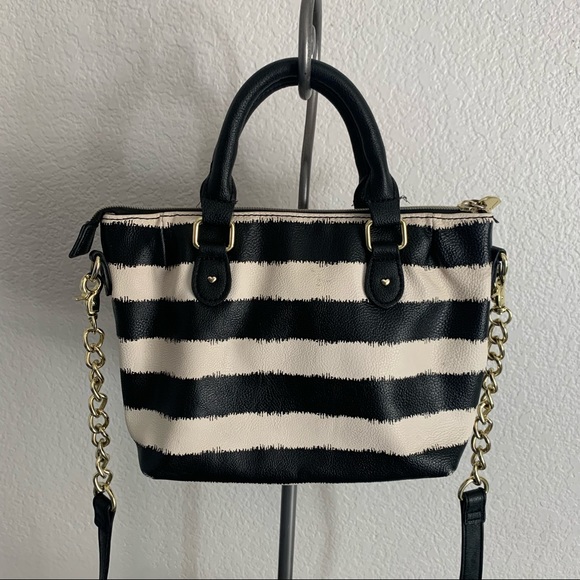 Betsey Johnson crossbody pinch satchel black & white stripe - Picture 8 of 10